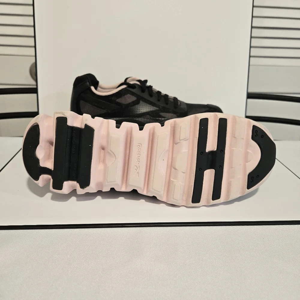 Reebok Zig Kinetica Steel Toe Sneakers – Durable and Dynamic - Picture 2 of 9